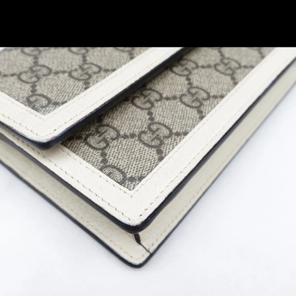 Gucci Beige and Green Bee Embellished Bag - Picture 5 of 7